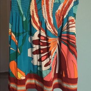 Summer Ready ☀️ BCBG size L tube top